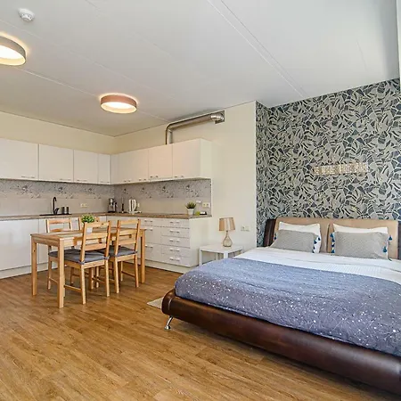 Διαμέρισμα Near Ozas Shopping Mall By Urban Rent *
